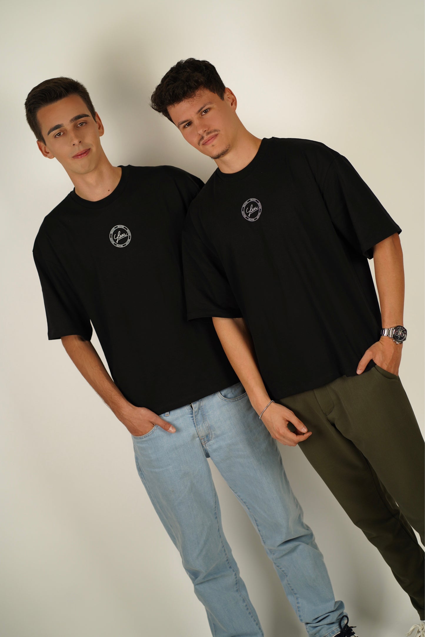 T-shirt Preta Lelatina