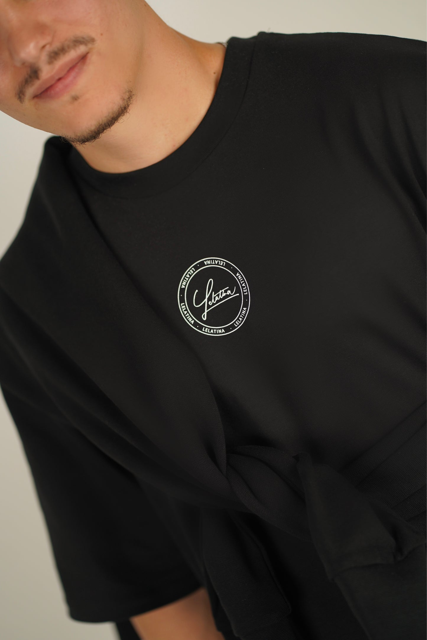 T-shirt Preta Lelatina